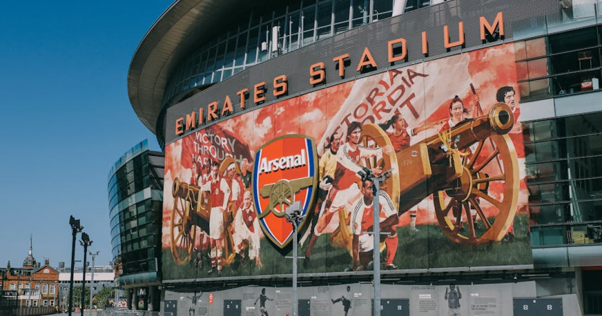 Arsenal's Saliba Calls for Unity and Focus Ahead of Newcastle Clash